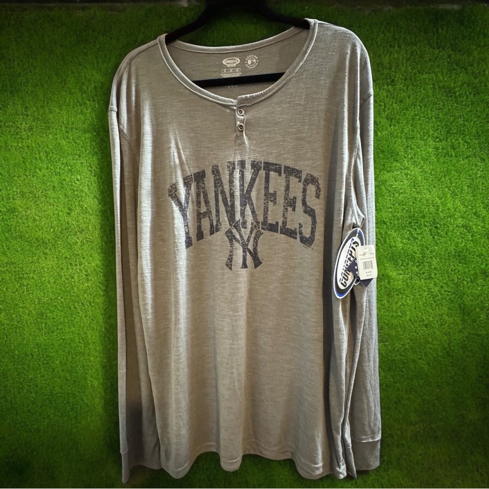 NY YANKEES New York Licensed Long Sleeve Tee XL Concept Sport Gray Henley NWT